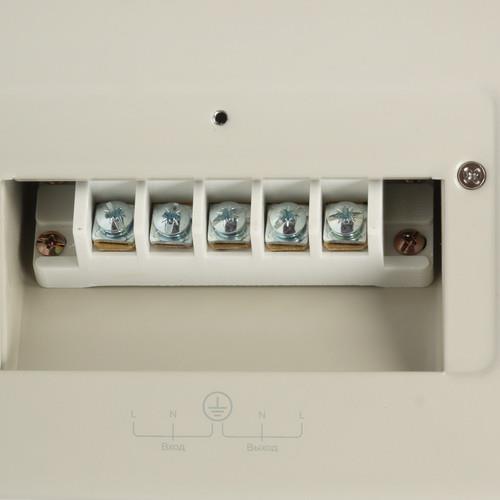 Стабилизатор напряжения FinePower R-6000WM — дополнительный ракурс 4
