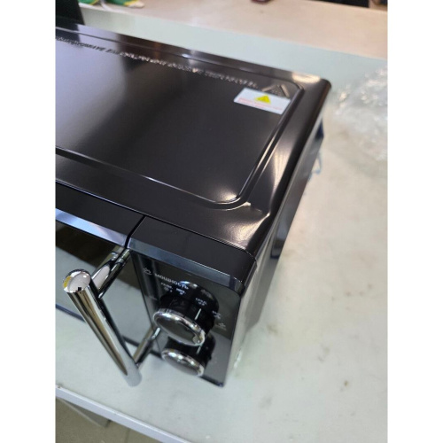 УЦ Микроволновая печь BBK 17MWS-794M/B-M черный (плохая упаковка, вмятина на корпусе)