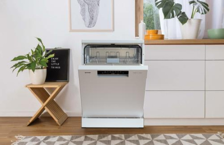 Посудомоечная машина Gorenje GS642C90W белый