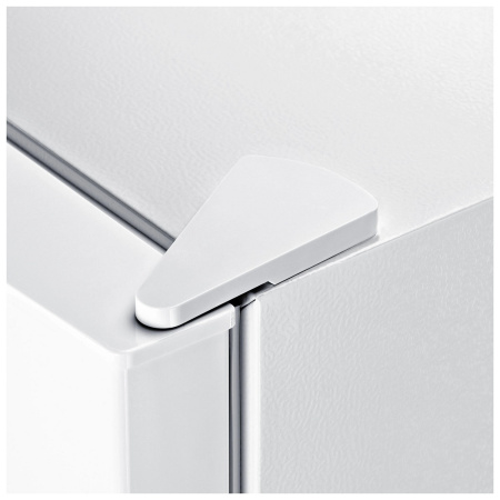 Холодильник Hyundai CC2054WT белый