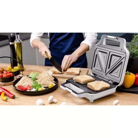 Сандвич мейкер ZELMER ZSM0002