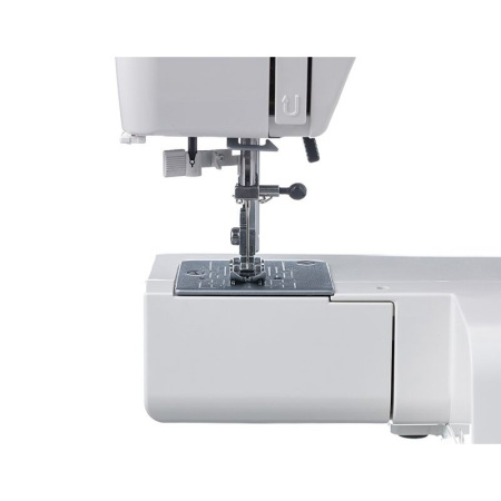 Швейная машина Janome XV-7